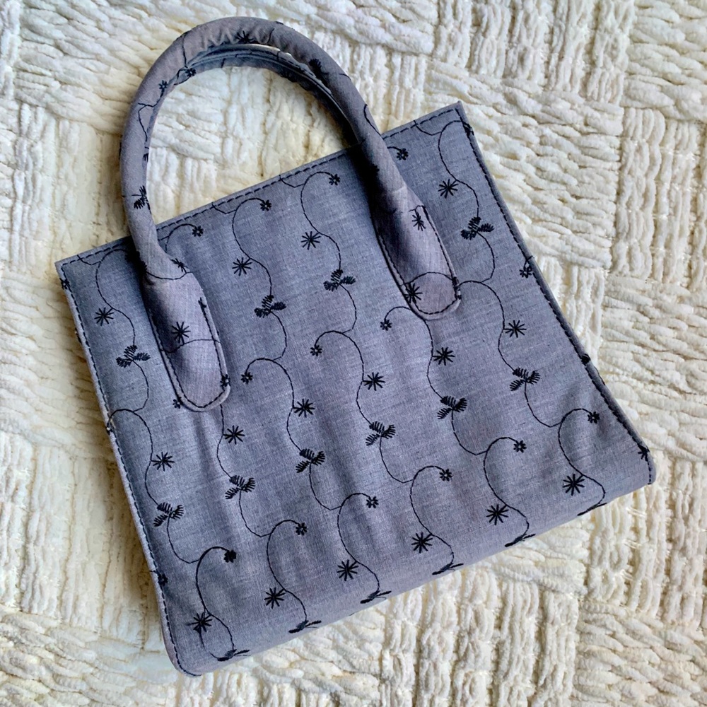 NWOT CLUELESS STYLE Saks Fifth Ave Grey Mini Purse